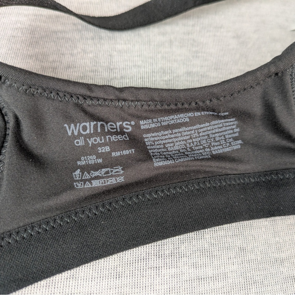 Warner's Cloud 9 Super Soft Wireless Comfort Bra- Black - Picture 6 of 10